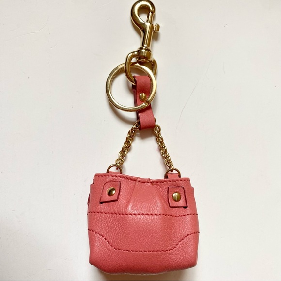 FERRAGAMO MINI BAG KEYCHAIN💞 - Picture 6 of 10